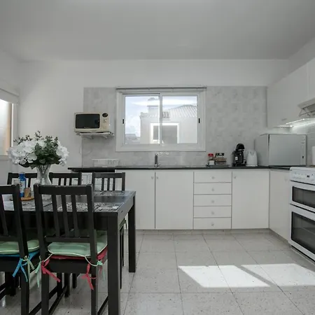 The Marilouize * Pegeia