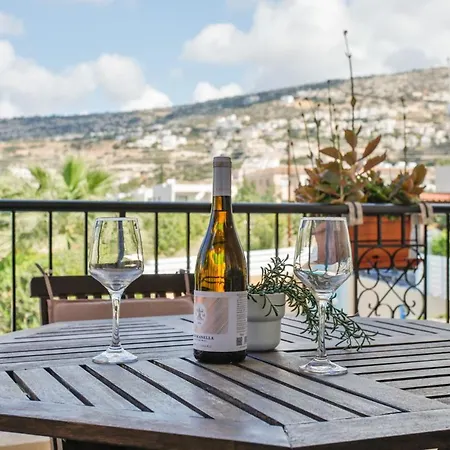 The Marilouize Apartamento Peyia